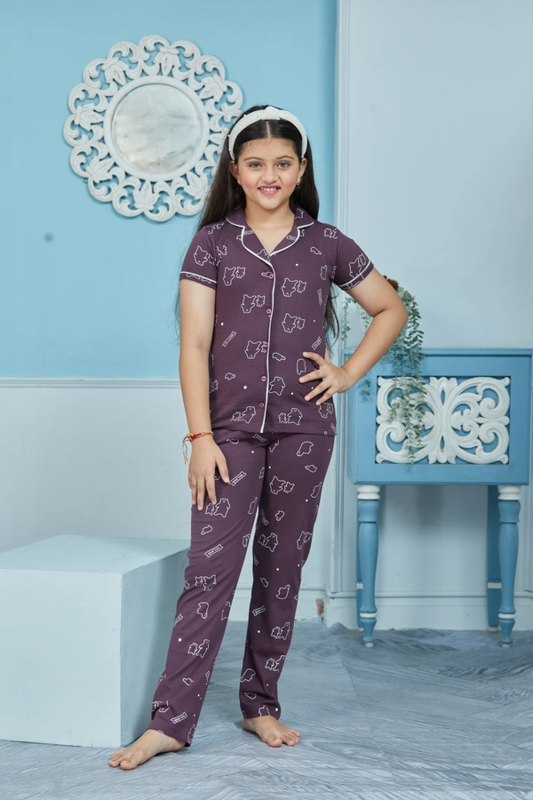 Vee MAX Vee Max Girls Printed Collar Night Suit - Violet, 5-6 Yrs