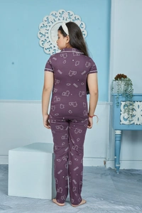 Vee MAX Vee Max Girls Printed Collar Night Suit - Violet, 5-6 Yrs