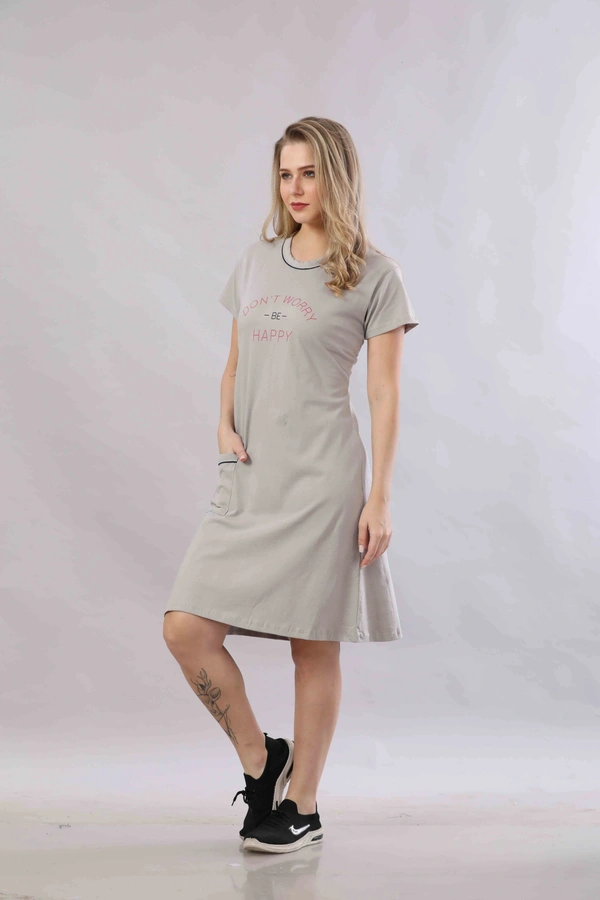 Vee MAX Vee Max Womens Printed  Long Top - Grey, S