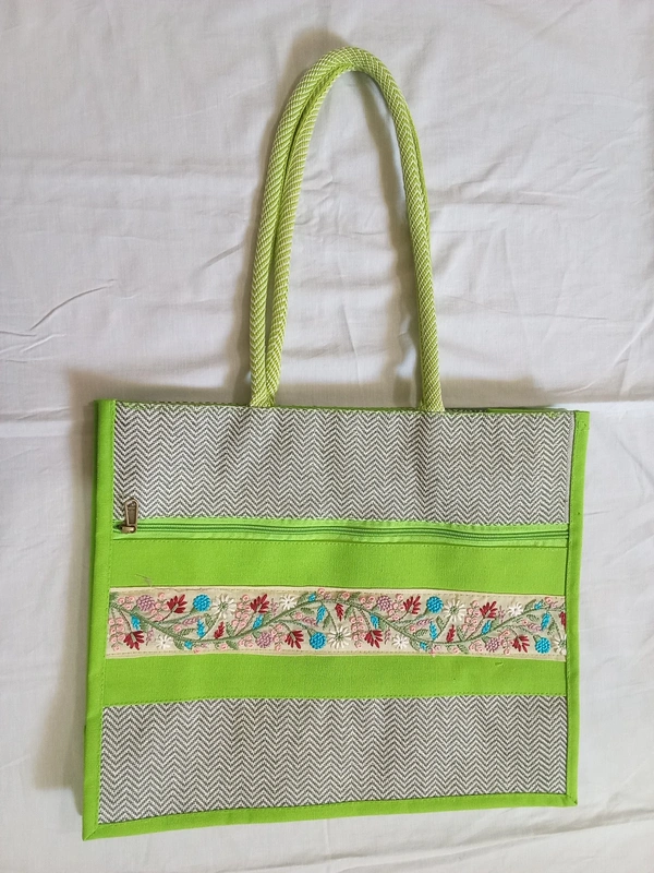 Logu's large Travel Bag - Green