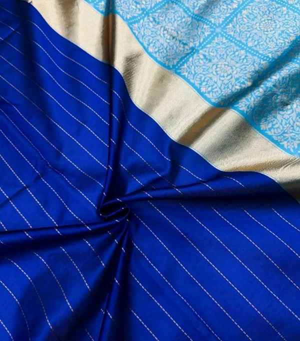 Litchi Silk Sarees With Blouse Piece - Blue, Free