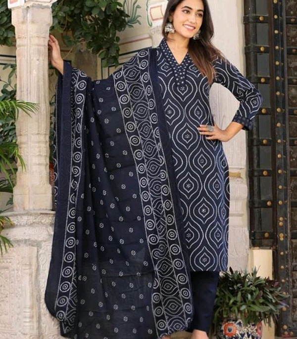 Women Kurtis And Pant With Dupatta Set  - Black, XL