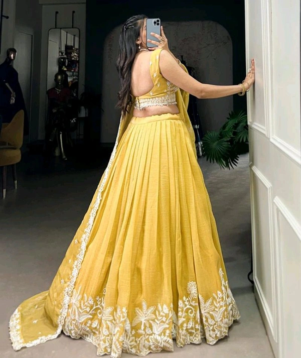 Indian Lehenga Choli Elegant Party Weaver Lehenga - Free, Gold