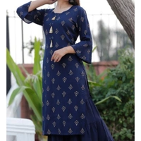 Women's Printed Rayon Slub Kurta with Sharara - M