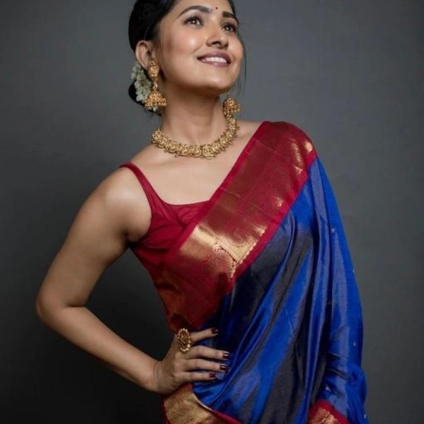 Aakarsha Voguish Sarees    