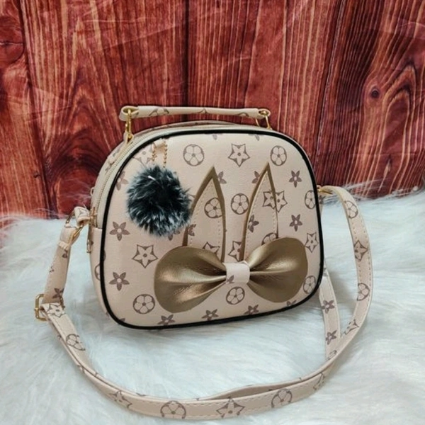 Trendy Attractive Women Slingbags - Green