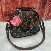 Trendy Attractive Women Slingbags - Green