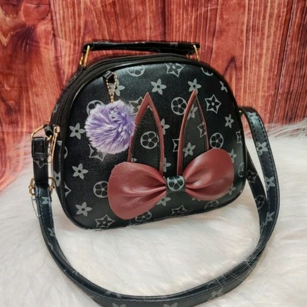 Trendy Attractive Women Slingbags - Black