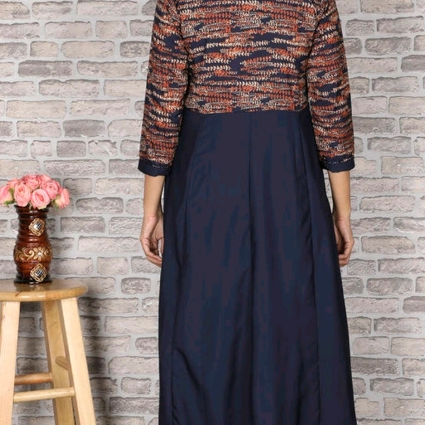 Women's Printed Crepe Anarkali Kurti - L