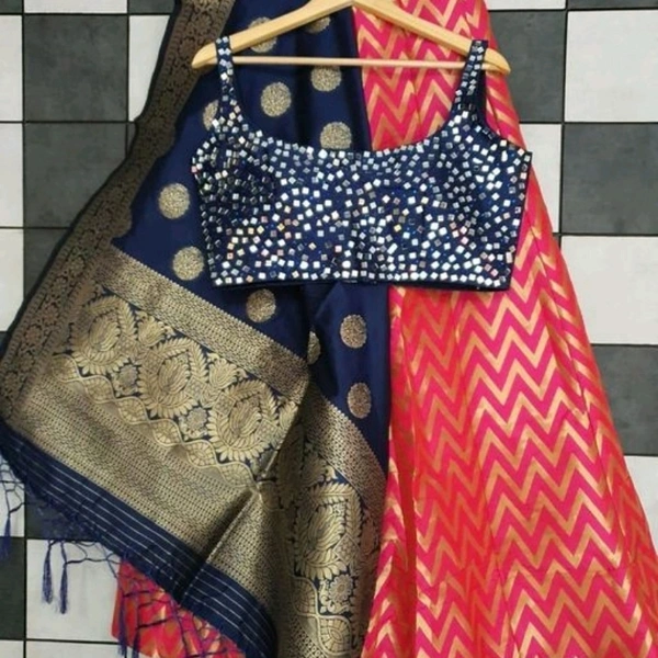 Charvi Sensational Women Lehenga