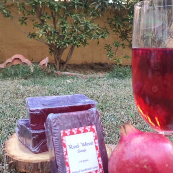 Red Wine Soap - ‼️‼️O͟͟n͟͟l͟͟i͟͟n͟͟e͟͟ P͟͟a͟͟y͟͟m͟͟e͟͟n͟͟t͟͟ o͟͟n͟͟l͟͟y͟͟‼️‼️IF YOU CHOOSE CASH ON DELIVERY DURING CHECK OUT, THE ORDER WILL BE CANCELLED.
