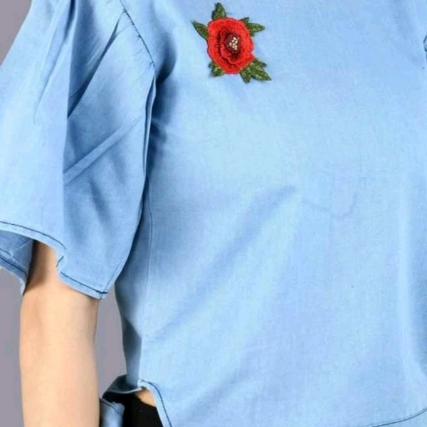 Fancy Elegant Women Tops & Tunics - M