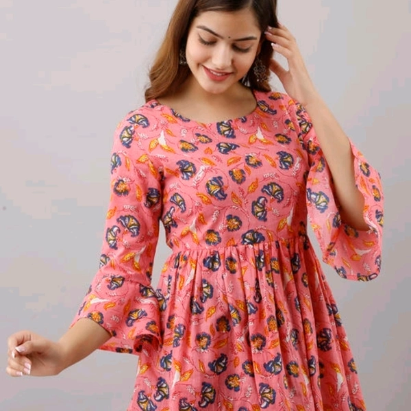 Pretty Latest Women Tops & Tunics - M