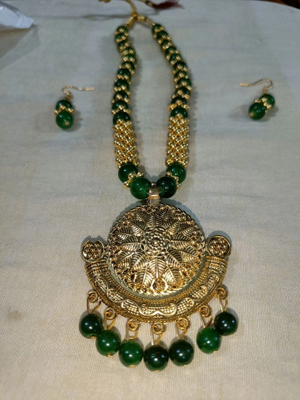 Fancy Necklace  - Pine Green