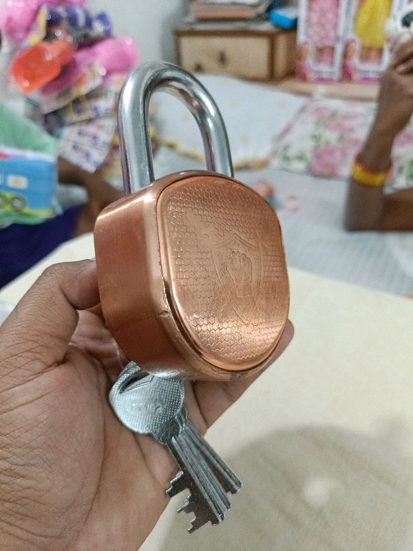 Lock & Key - Gold