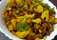 Aaloo Gobhi Bhujiya 