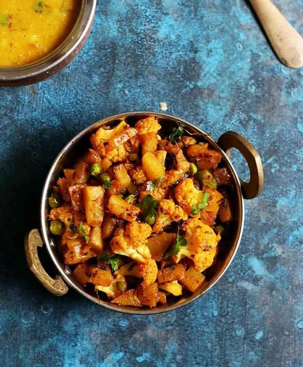 Aaloo Gobhi Mattar