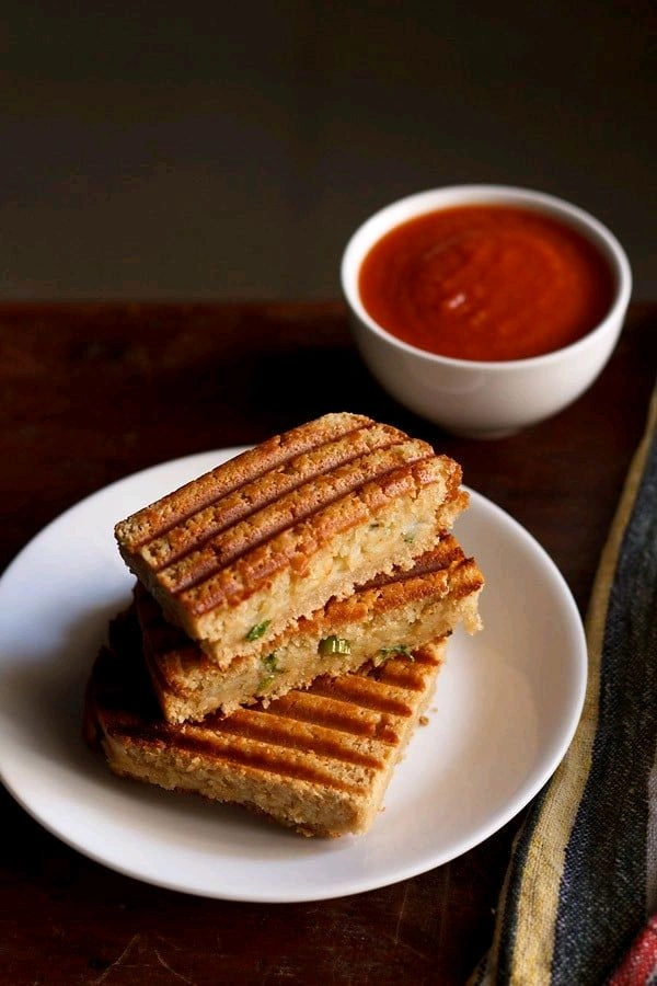 Grill Paneer Tandoori Sandwich  - Chopan