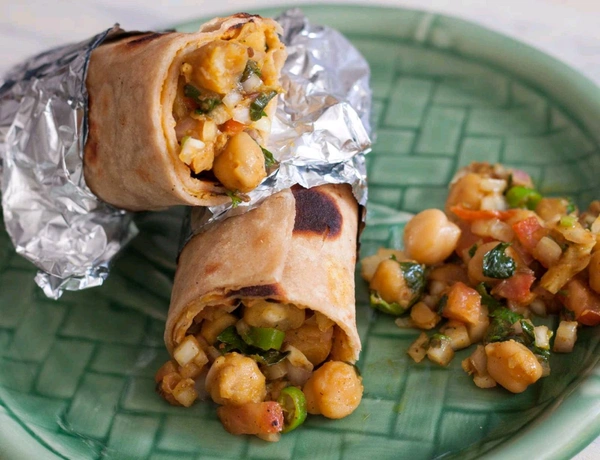 Chole Roll  - Obra