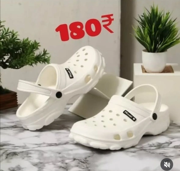 crocs - 10