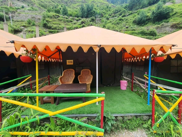 SHIMLA MANALI DHARAMSHALA (DLX)- 8N/9D
