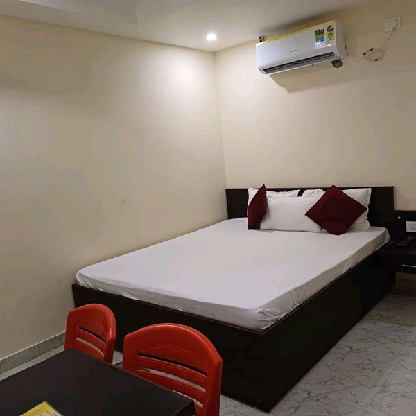 AYODHYA VARANASI (DLX)- 3N/4D