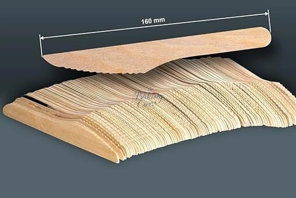 The Baking Curv 160mm Wooden Knife – Disposable, Eco-Friendly Cutlery for Parties & Events