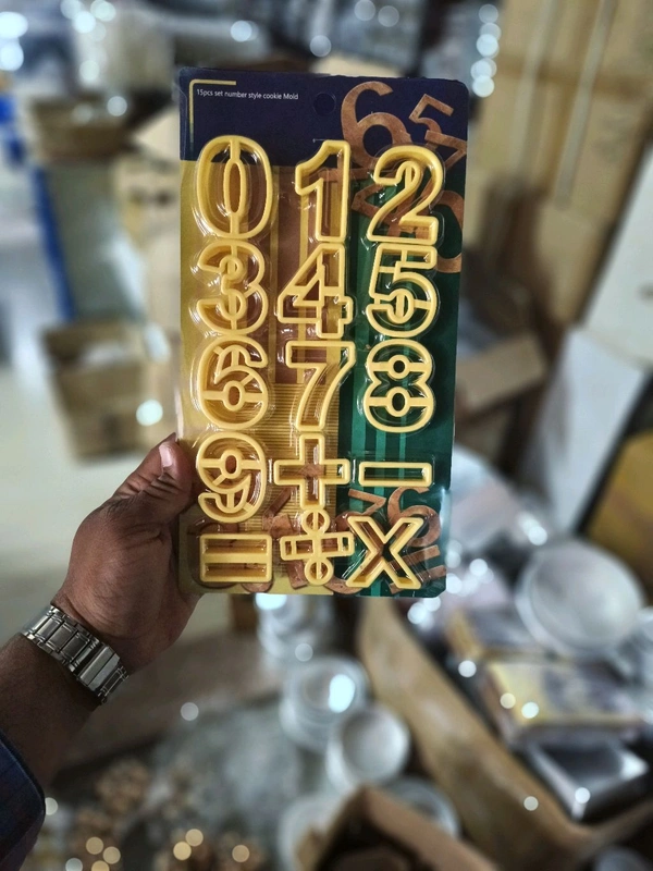 The Baking Curv Yellow Number Cutter Set (DT-C46) – Fondant & Cookie Cutters for Cake Decorating and Birthday Themes