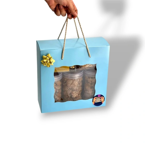 The Baking Curv Hamper box 6x6