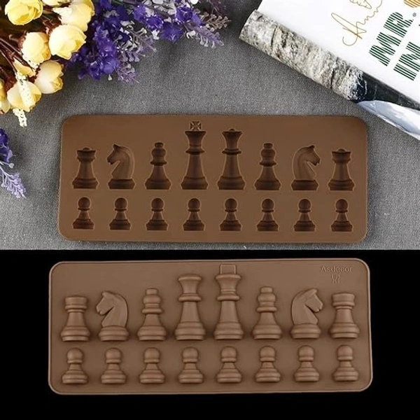 The Baking Curv Silicone Chess Mould – Flexible Mould for DIY Chocolates, Cakes & Fondant Decoration
