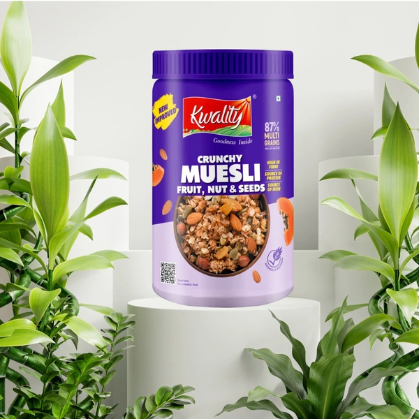 Kwality Crunchy Muesli Fruit & Nut, 76% Multigrains, High in Fibre & Protein, Breakfast Jar - 1KG