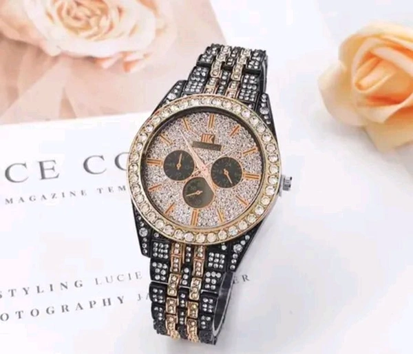 New Trendy Luxury Watch Diamond And Gold 