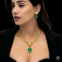 Anti-Tarnish Crystal Necklace Set With Earrings - Free
