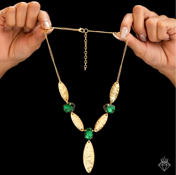 Anti-Tarnish Marquise Emerald Necklace Set With Earrings - Free