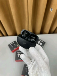 One Plus Bud (Combo)