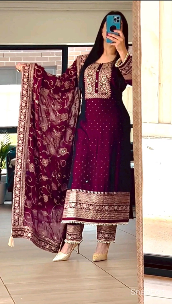 Pakistani Suits 