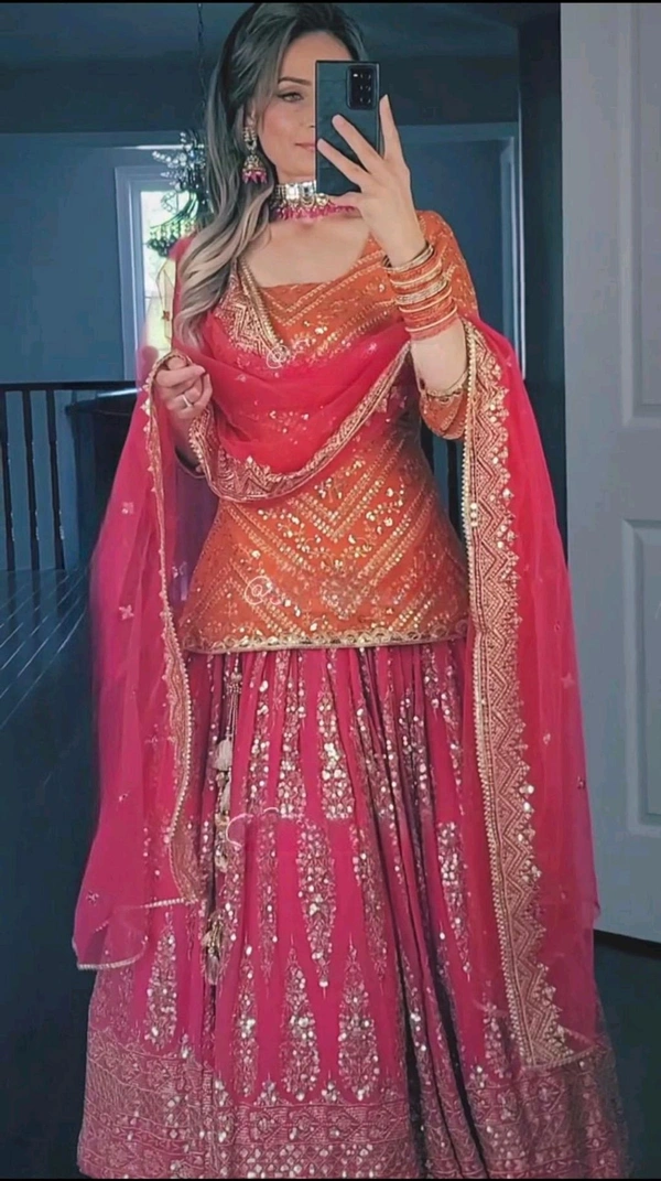 Lehenga  Top Dupatta