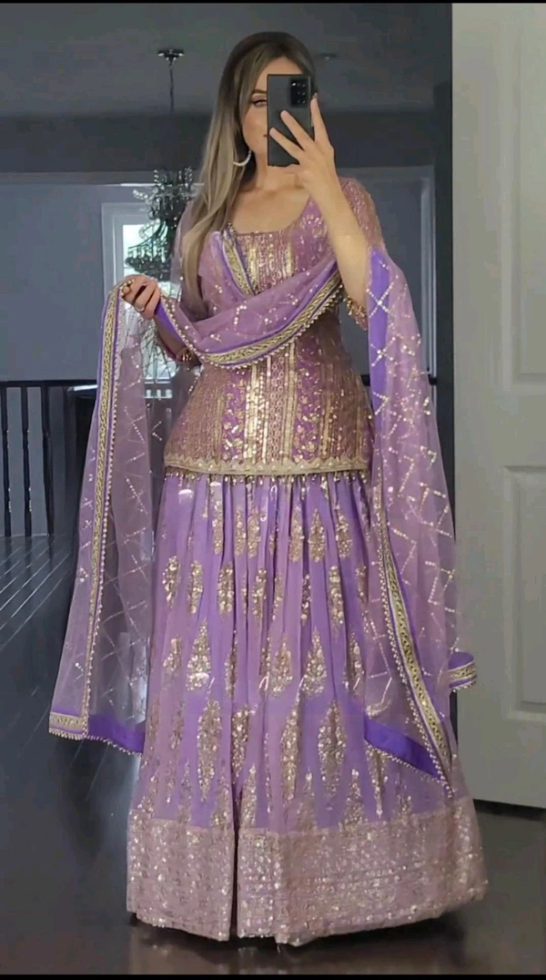Lehenga  Top Dupatta