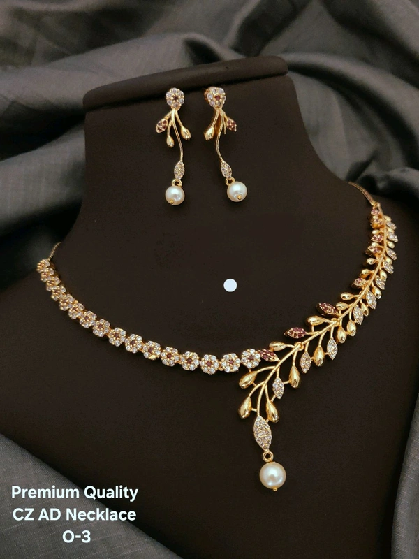 AD NECKLACE 