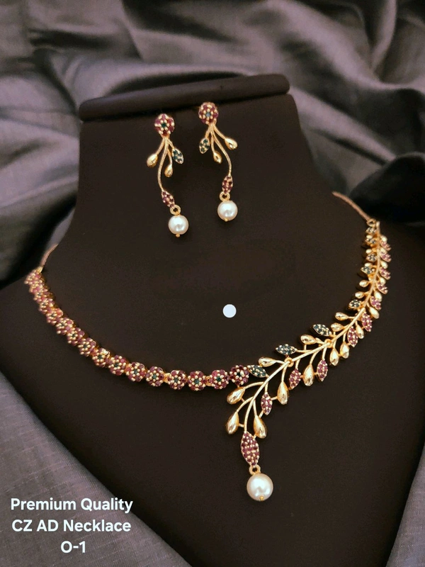 AD NECKLACE 