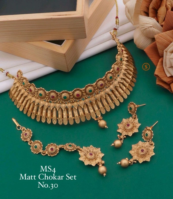 Chokar Set 