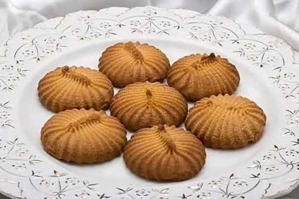 NEW FAMOUS BAKERY COOKIES