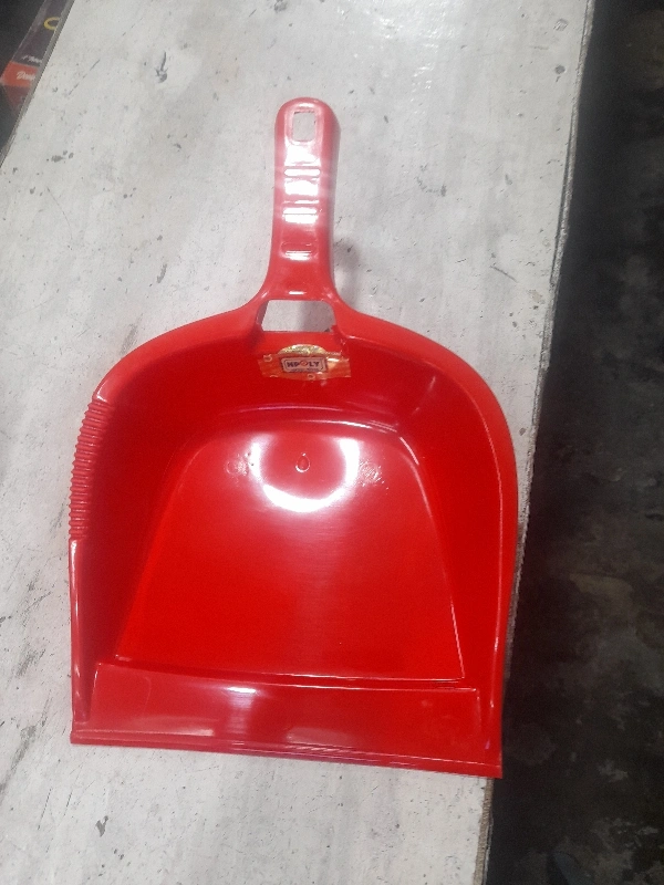 Dustpan - Red