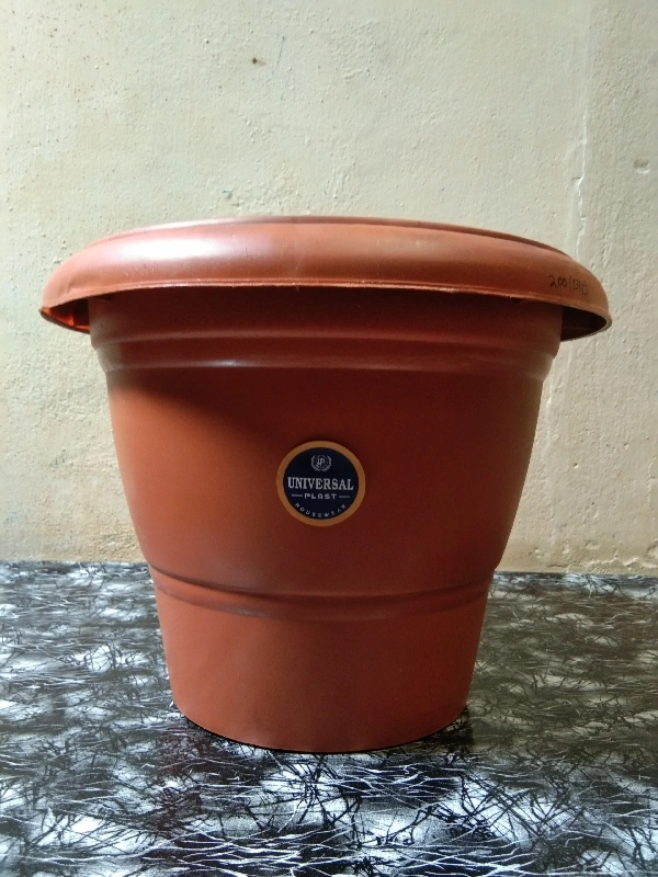 Flower Pot Universal - Height 12 inch & Diameter 12 inch.