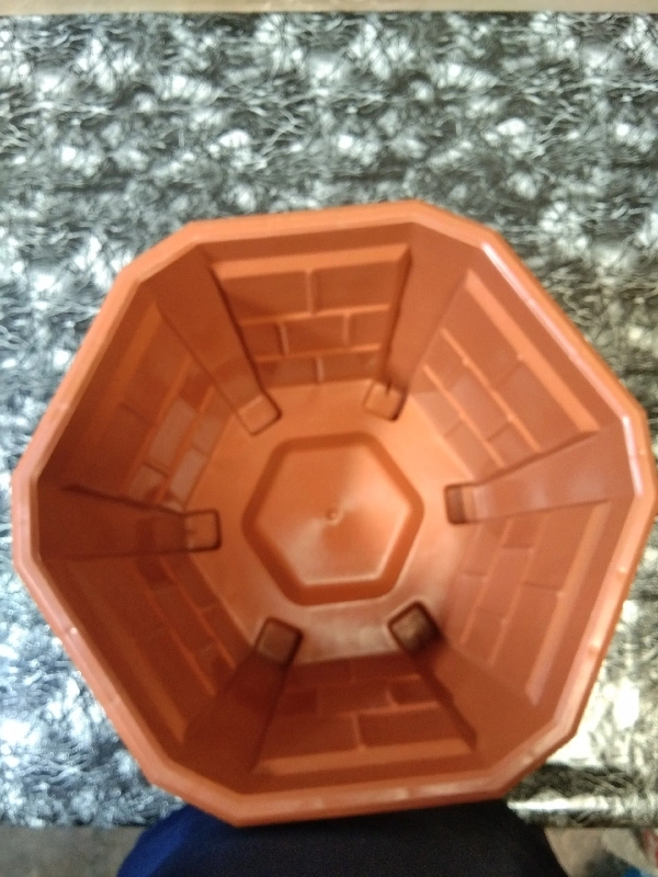 Flower Pot Universal (Design) - Height 6.5 inch & Diameter 10 inch.