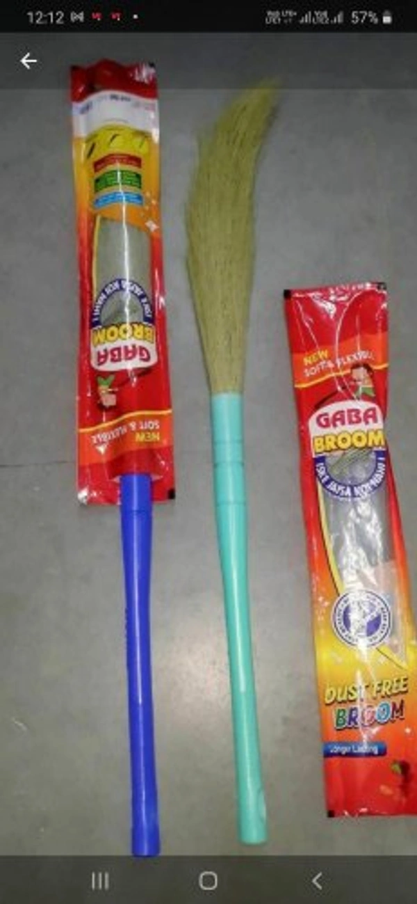 Gaba Broom (Plastic Jaadu)