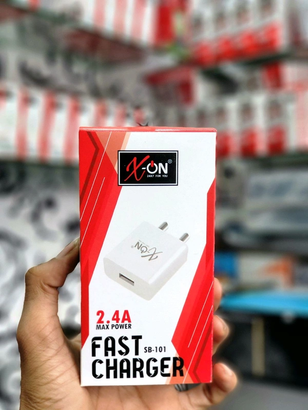 X-ON 2.4A CHARGER WITH MICRO CABLE