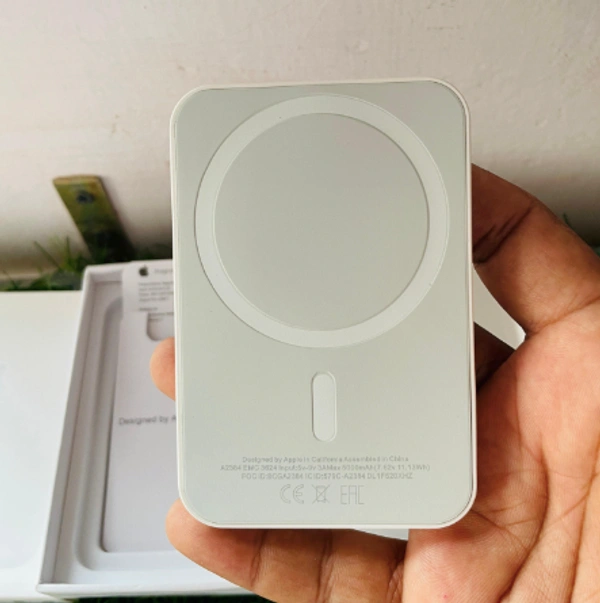 5000 mAh Magnetic Magsafe | 15W Fast Wireless Charging (White)
