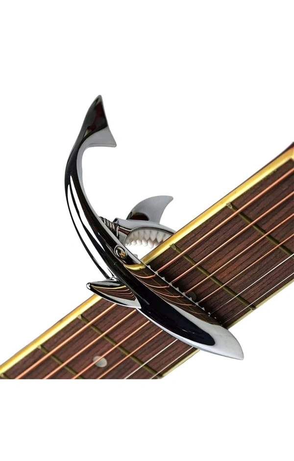 Guitar Capo for Acoustic and Electric Guitars, Creative Capo Zinc Alloy Guitar Capo for Ukulele, Electric And Acoustic Guitars (Black)