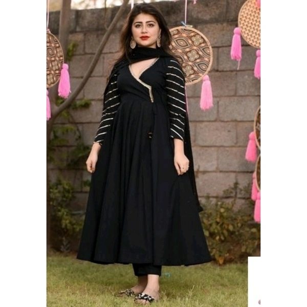 Superior Quility Women Kurti Sets - M